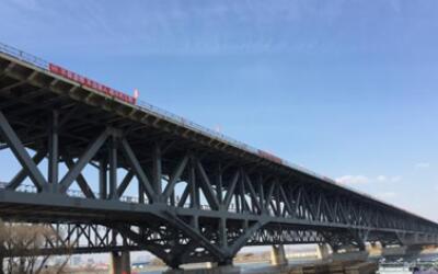 哈爾濱北公鐵兩用橋